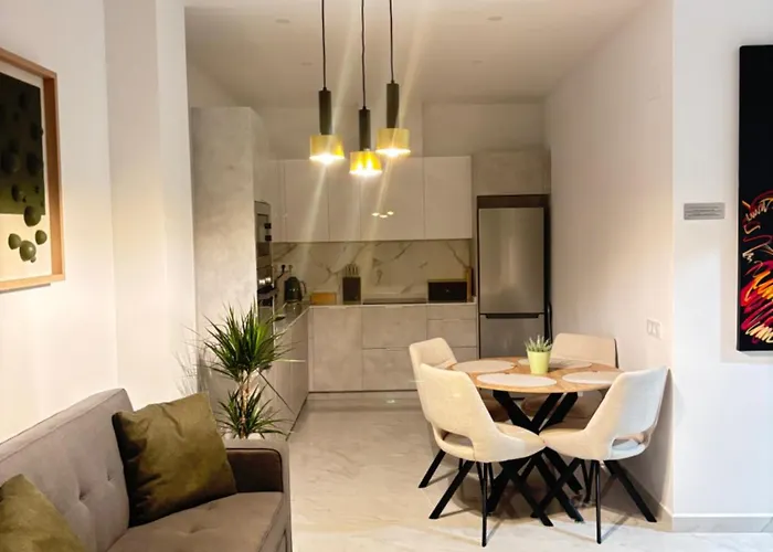 Modern And Exclusive 50m From Sea Center Apartment